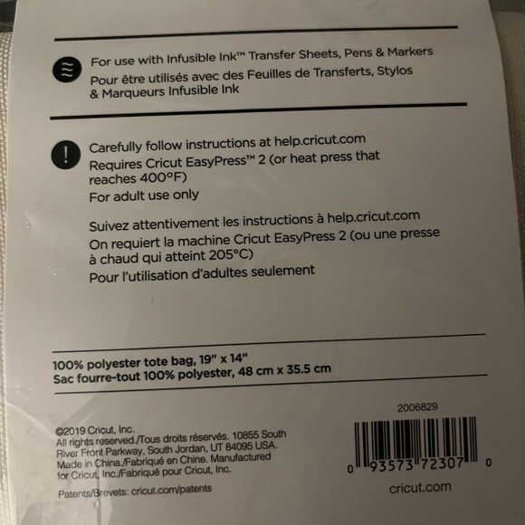 Handmade tote with red flowers and hummingbirds. - Picture 3 of 3